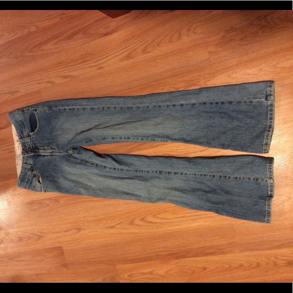 Girls Levi’s jeans
